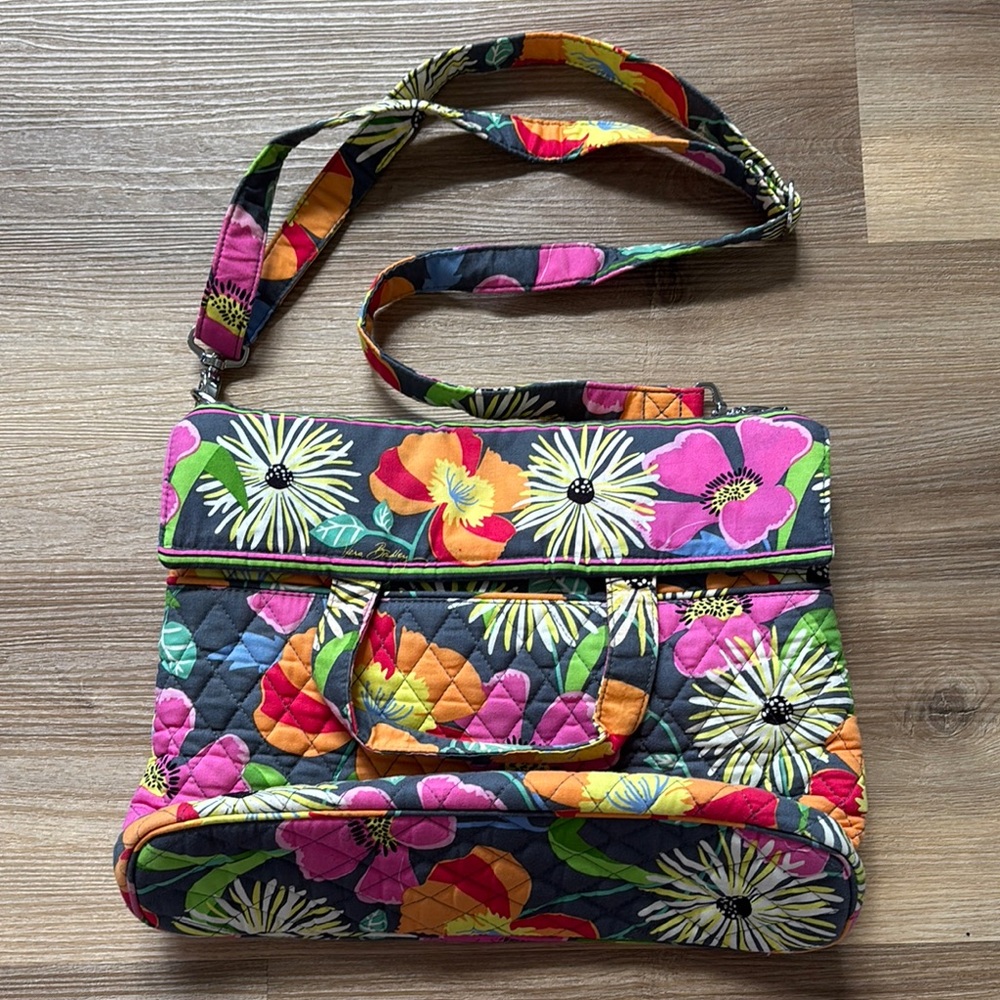 Vera Bradley Jazzy Blooms Quilted Women's Bag